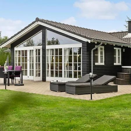 In With Sauna Σπίτι διακοπών Hemmet