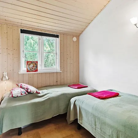 In With Sauna בית נופש *